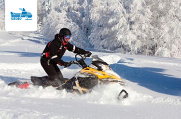 snowmobiling-activity-levoyageurinn Snowmobiling